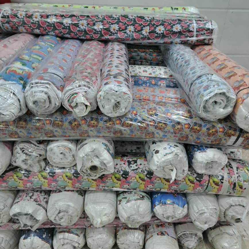 تصویر تیکه پارچه مخمل چاپدار